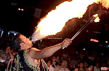 Ateş Üfleyen Adam Ateşbaz Gösterisi Temini İstanbul Organizasyon