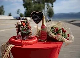 Evlilik Teklifi Organizasyonu Masa Süsleme İstanbul