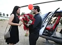 Çiçek Buketleriyle Helikopterde Evlenme Teklifi Organizasyonu İstanbul