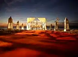 Denizci Fenerleri ve Kırmızı Halıda Romantik Evlilik Teklifi Organizasyonu Çeşme