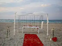 Plajda Evlilik Teklifi Organizasyonu Gazebo Süsleme