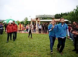 Profesyonel Sunucu Eşliğinde Anonslarla Yumurta Taşıma Yarışması İstanbul Piknik Organizasyonu