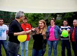 Helyum Gazlı Balonla Şarkı Söyleme İstanbul Piknik Organizasyonu