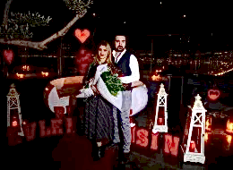 Fotoğraf ve Video Çekimi Restoranda Evlilik Teklifi Organizasyonu