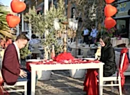 Masa Süsleme ve Restoranda Evlilik Teklifi Organizasyonu İstanbul