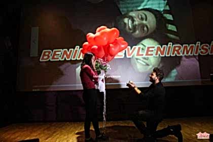 Sinemada Evlilik Teklifi Organizasyonu Paketi İstanbul Organizasyon