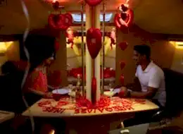 Süsleme Detayları ve Teknede Evlilik Teklifi Organizasyonu