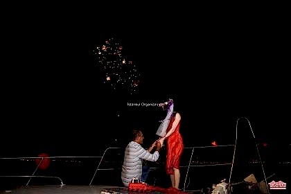 Teknede Evlilik Teklifi Organizasyonu Paketi İstanbul Organizasyon