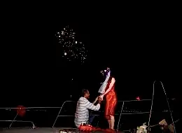 Havai Fişek Gösterisi Eşliğinde Teknede Evlilik Teklifi Organizasyonu İzmir